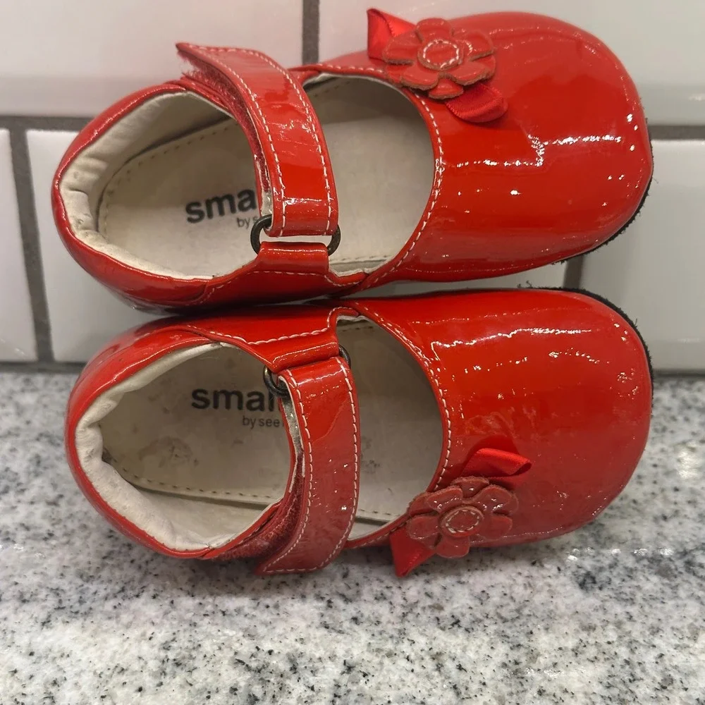 See Kai Run Smaller Red Patent Leather Flower Mary Jane Baby Toddler Shoes 12-18